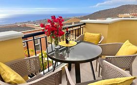 Sunshine Apartment With Sea Viev